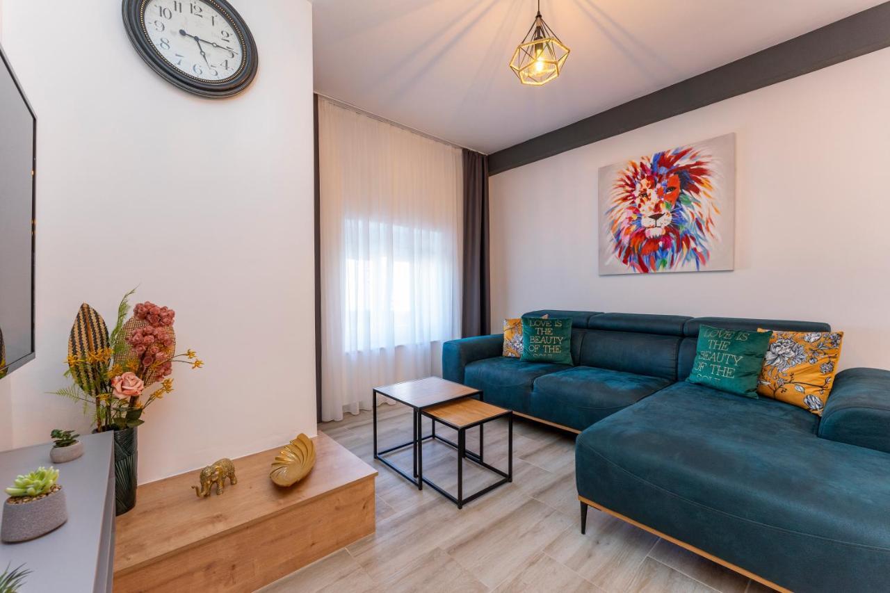 Apartmani Dmarie 普利拉卡 外观 照片