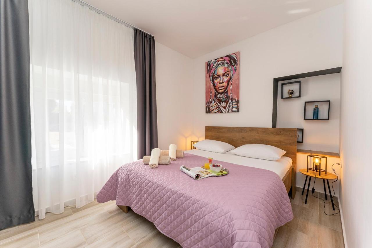 Apartmani Dmarie 普利拉卡 外观 照片